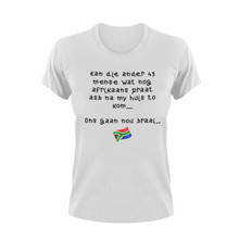 Load image into Gallery viewer, Kan die ander 43 mense wat nog Afrikaans praat asb na my huis to kom T-shirtafrica, afrikaans, Ladies, Mens, sarcasm, sarcastic, south africa, suid-afrika, Unisex